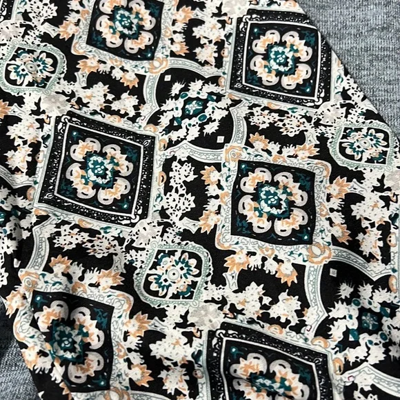 SHEIN raglan top, blueish-gray color size large - Picture 4 of 4